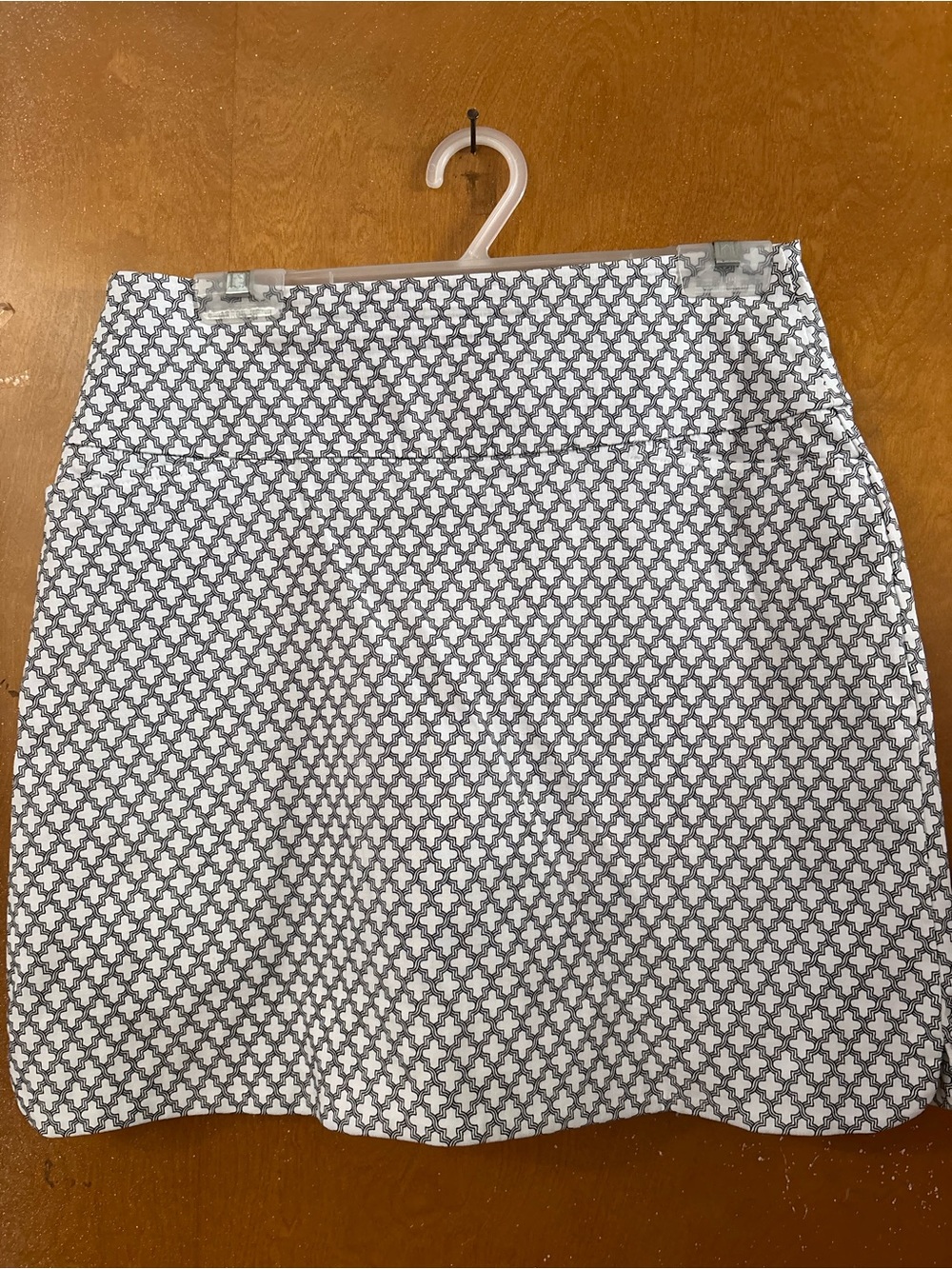 Black and white skort.   Med